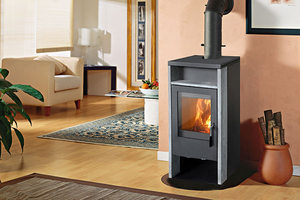 Moderner Kamin