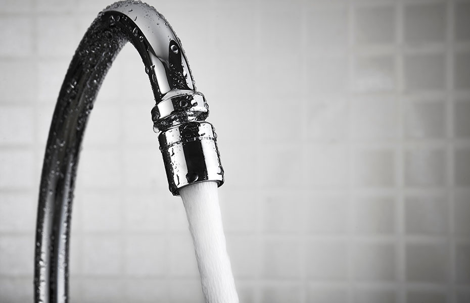 Wasserhahn
