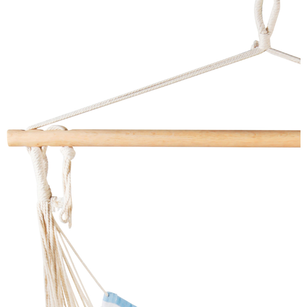 Hängesessel aus Polyester blau-weiß gestreift mit Holzstab image number 4