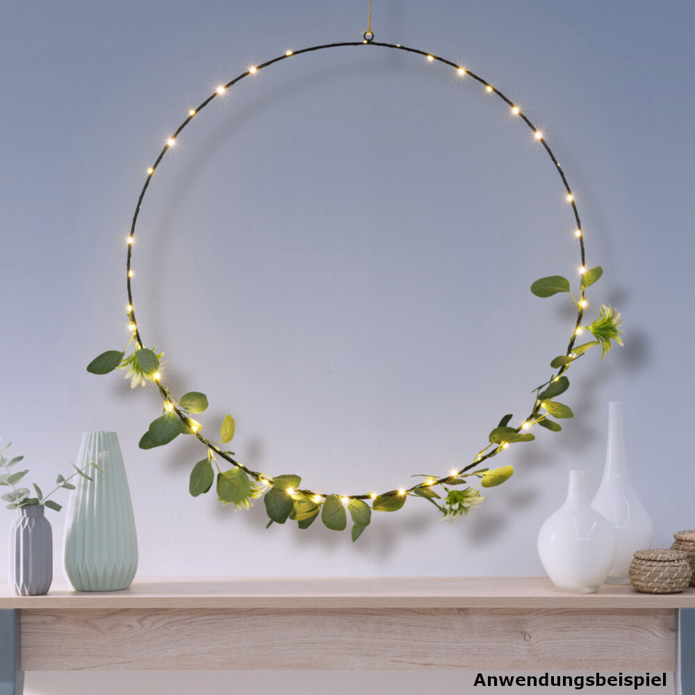 LED-Kranz Ø 62 cm aus Metall mit 45 LEDs und Deko image number 1