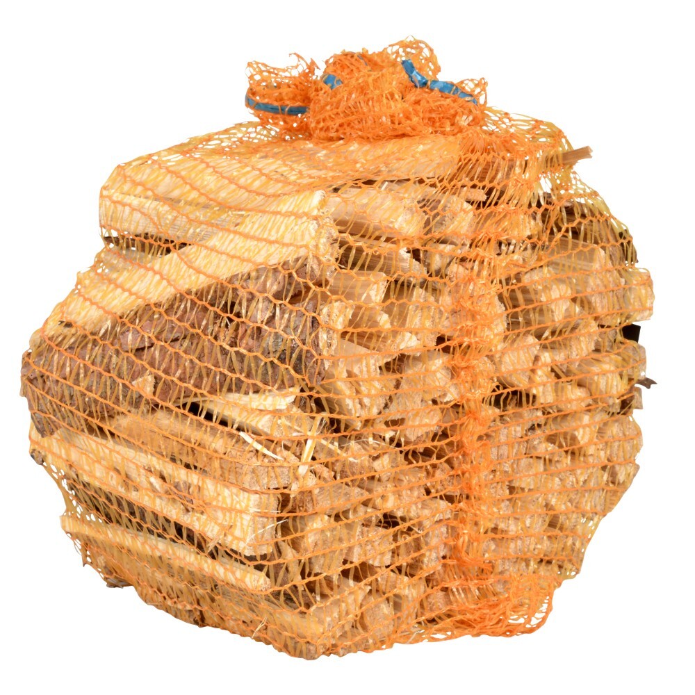 Anfeuerholz aus Mischholz im Netz, abgepackt zu 5 dm³
