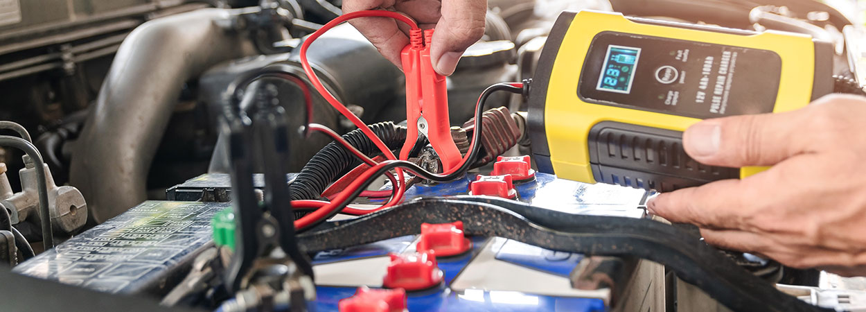  Autobatterien und Zubehör 
